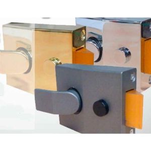 Modern non Deadlocking Nightlatch (chrome or brass case)
